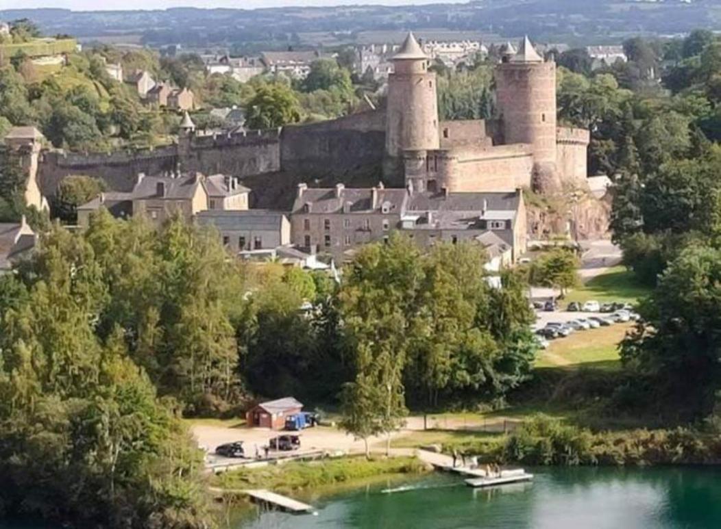 Apartament Le Petit Nid Du Mont Saint Michel Pontorson Zewnętrze zdjęcie